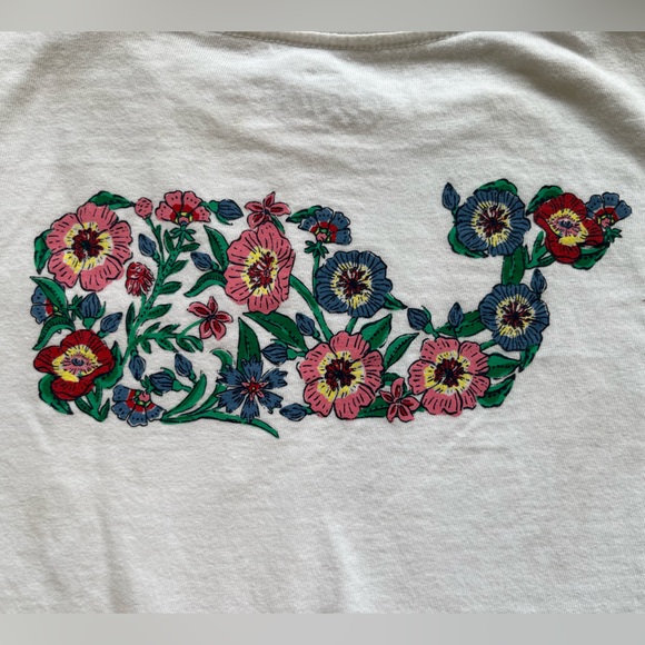 Vineyard vines floral T-shirt - Picture 2 of 4